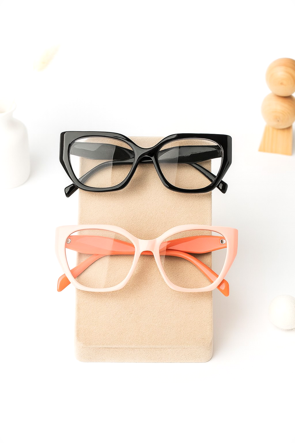 Bold classic eyewear